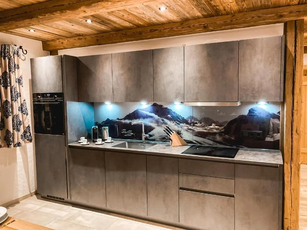 Cupids New Chalets Ischgl Avusturya