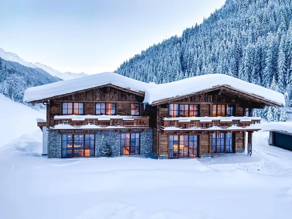 Cupids New Chalets Ischgl