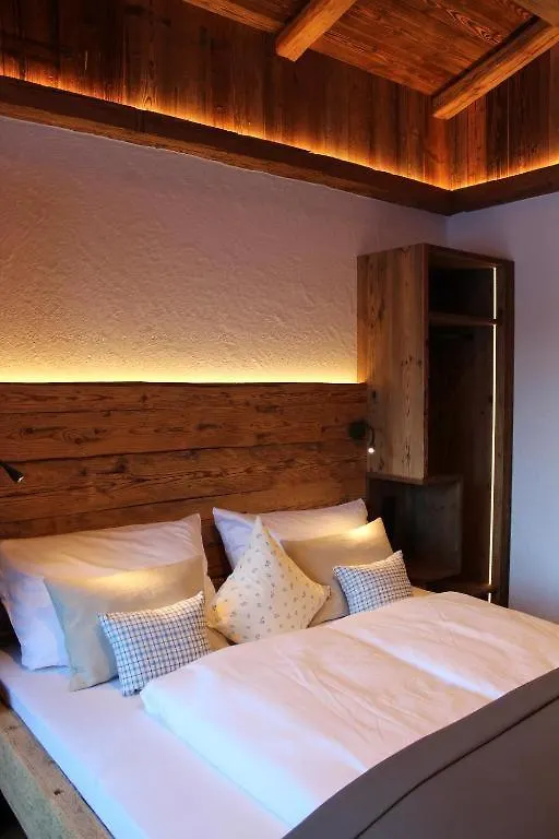 Cupids New Chalets Ischgl Avusturya